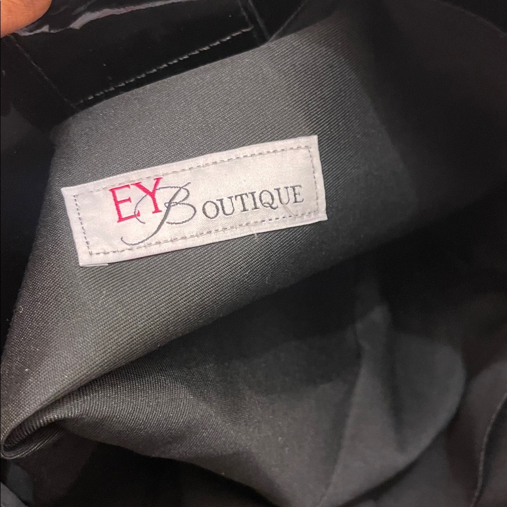 EY Boutique please check all picture of condition - Picture 16 of 17